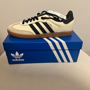 Adidas Sand Strata Sambas